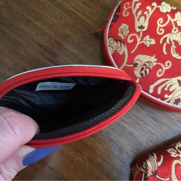 Red Faux Silk Floral Makeup
Bag Travel Clutch Asian Chinoiserie Set Of 5 NEW - Picture 7 of 11
